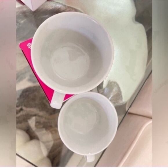 LIMITED EDITION T-Mobile Tuesdays Heart Ceramic Round Mug set of 2 - Picture 3 of 11